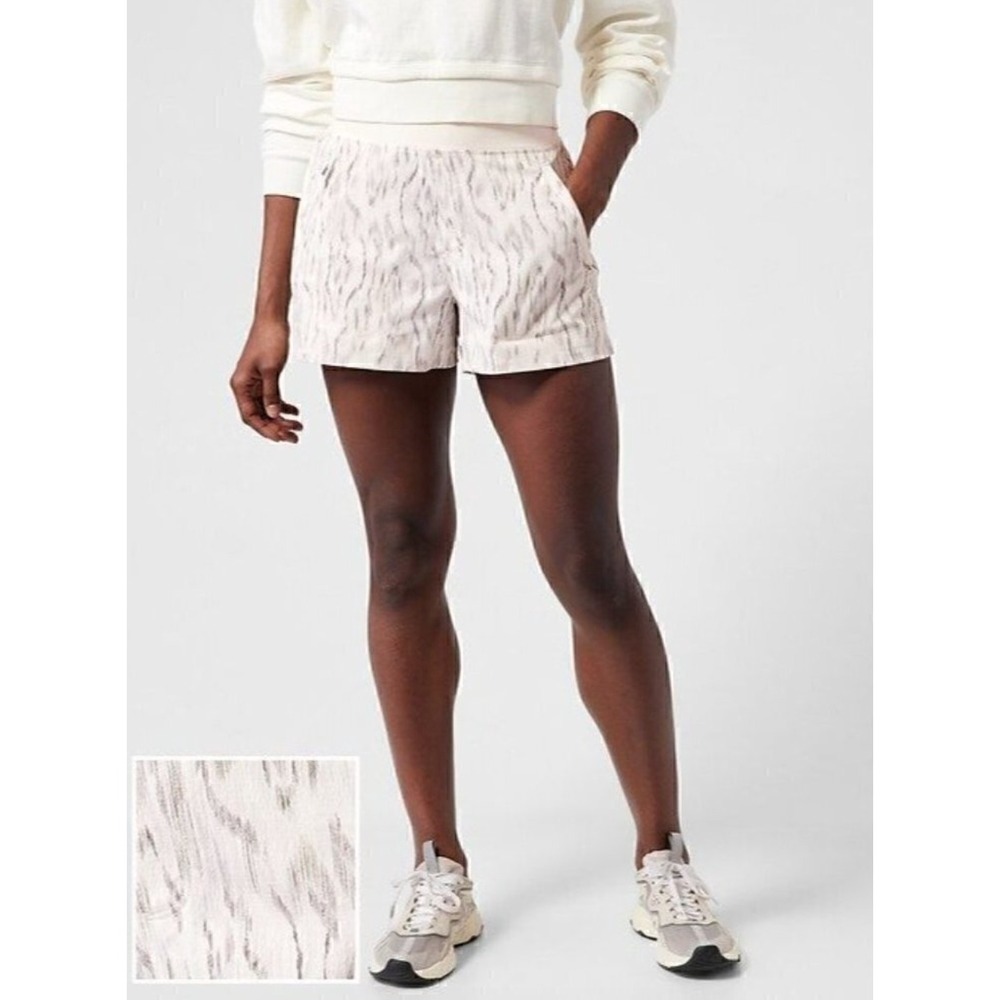 Athleta Trekkie North Short Grey White Ikat Magnolia Hiking Plus Size 20